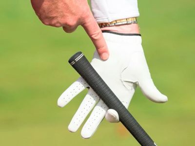 How Do You Grip A Golf Club?