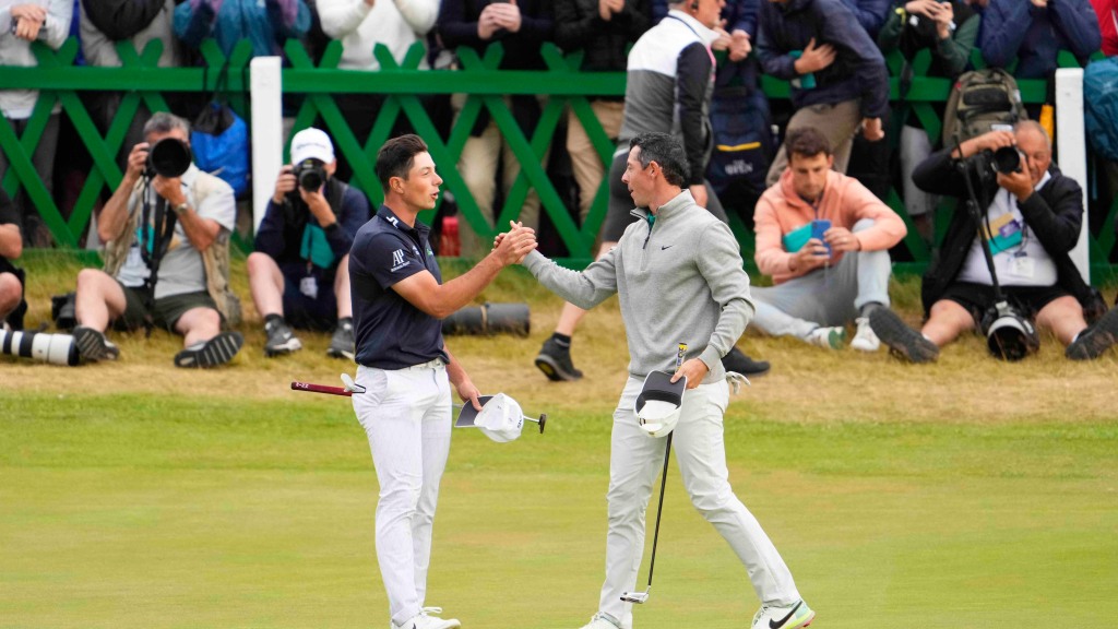 Rory McIlroy, Viktor Hovland kill time Sunday at 2022 British Open