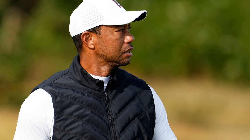 Tiger Woods gets membership to St. Andrews Royal & Ancient Golf Club