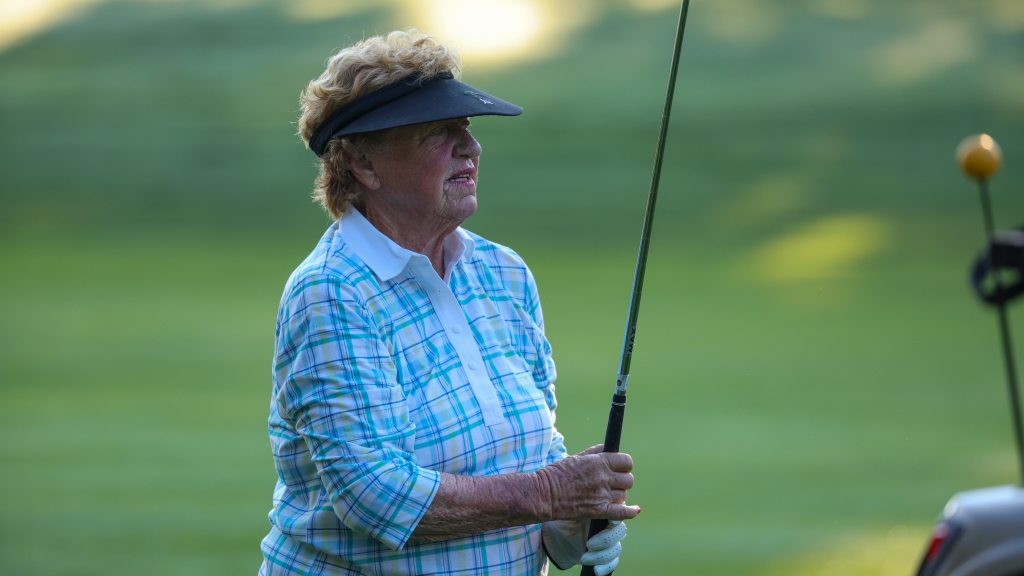 JoAnne Carner shoots her age one last time at U.S. Senior Women’s Open