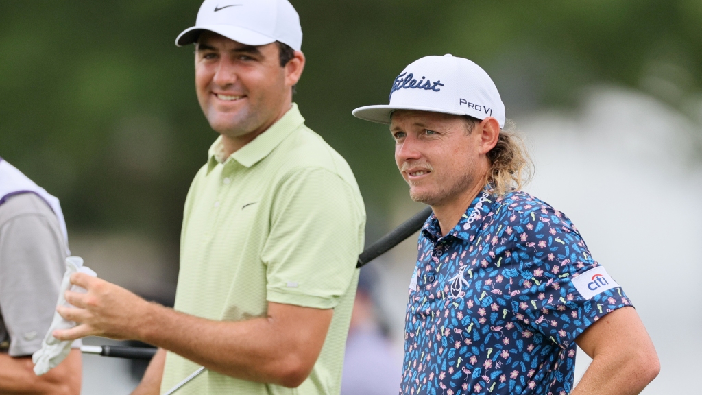 Scottie Scheffler, Cameron Smith have awkward moment on green at FedEx