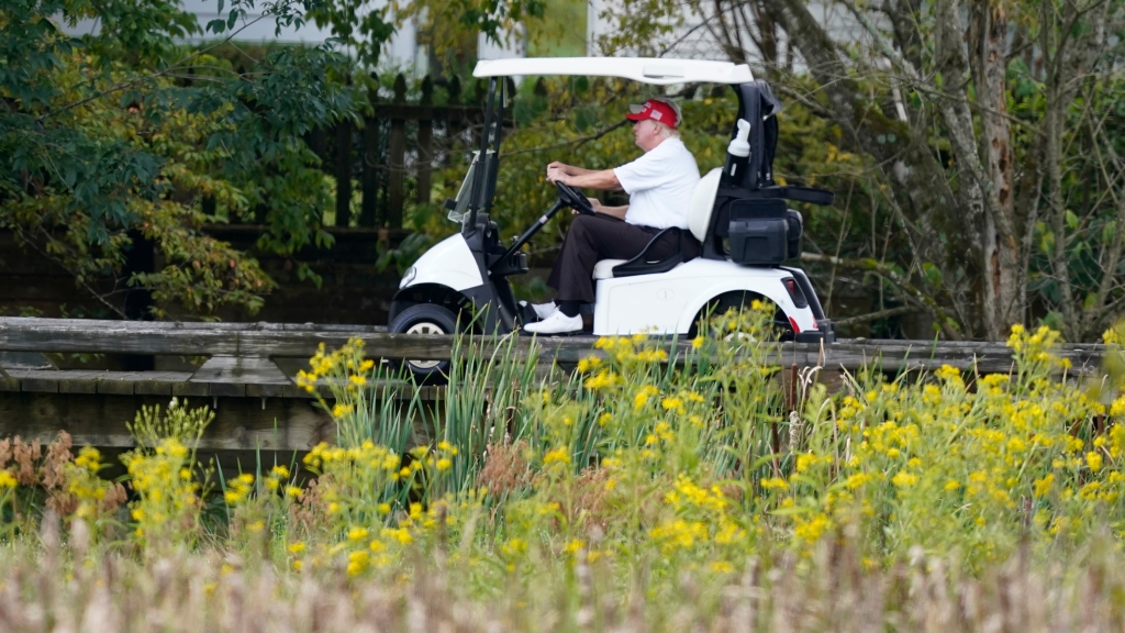 Donald Trump flies to Washington D.C., plays golf at Trump National
