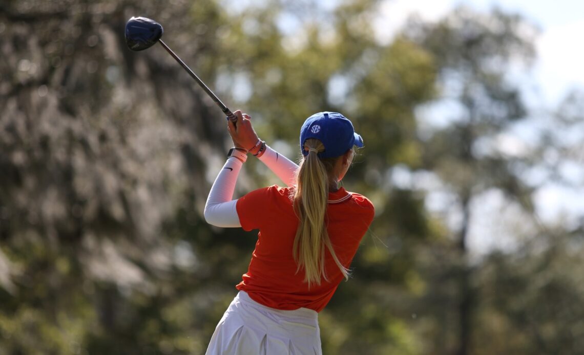 Fuller Leads Gators in Day One of ANNIKA