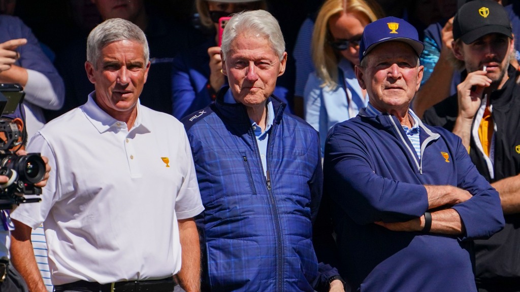 George W. Bush, Bill Clinton at the 2022 Presidents Cup