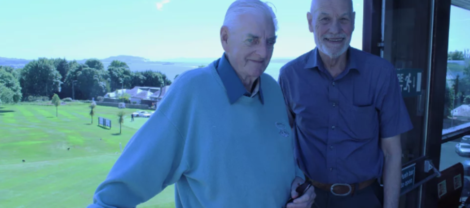 Man saves friend’s life after golf club cardiac…