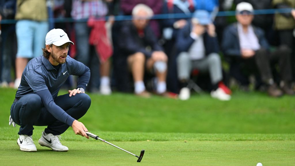 Tommy Fleetwood gets early lead at BMW PGA Championship