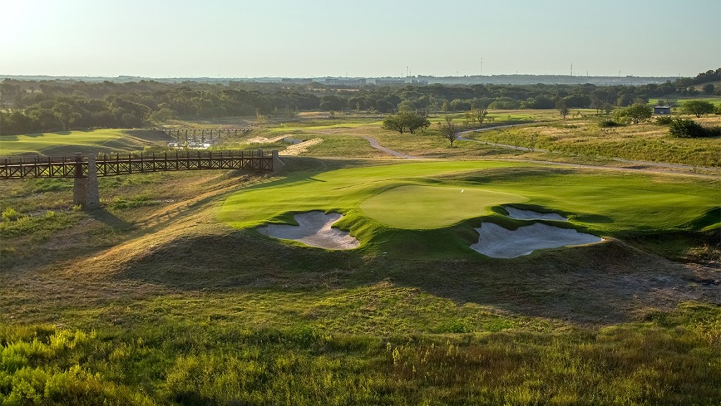 Golf course designers Gil Hanse, Beau Welling team up at Fields Ranch