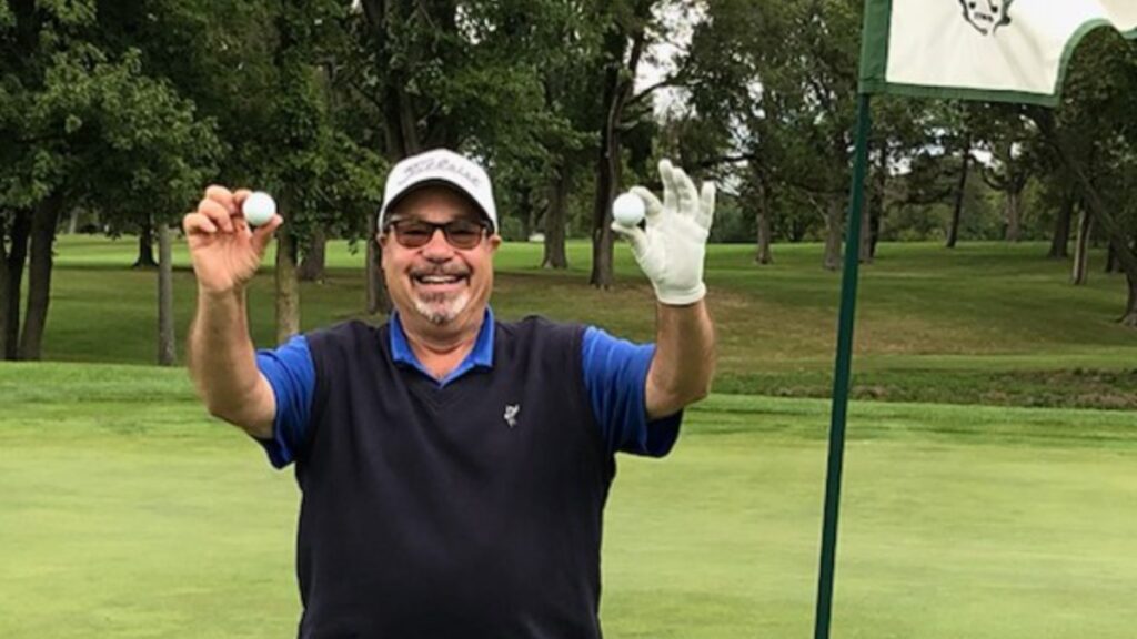 Illinois man records two holes-in-one in same round