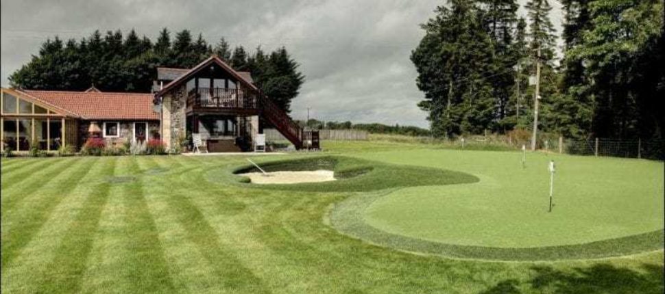 Plans for “world-class” golf retreat near St…