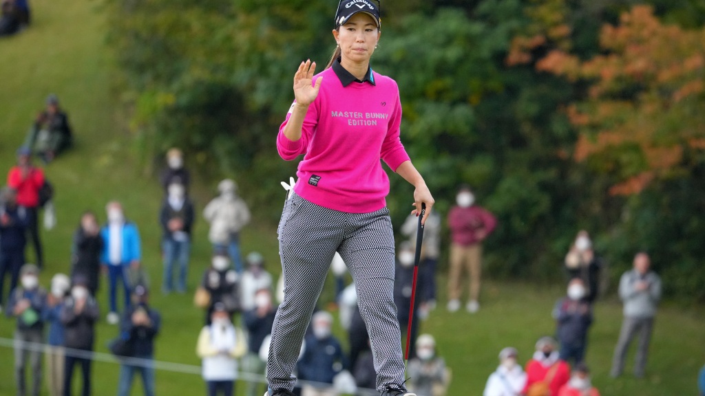 Momoko Ueda leads the Toto Japan Classic after third round