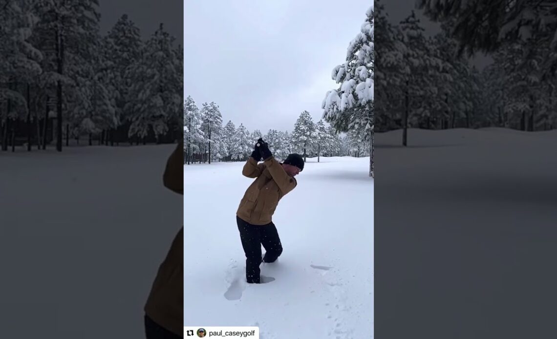 Now that’s commitment ❄️⛳️ #livgolf #golf #snow #winter