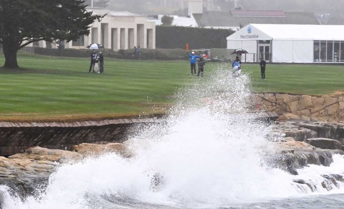 Caddie Collapses And Rushed To Hospital At AT&T Pebble Beach Pro-Am