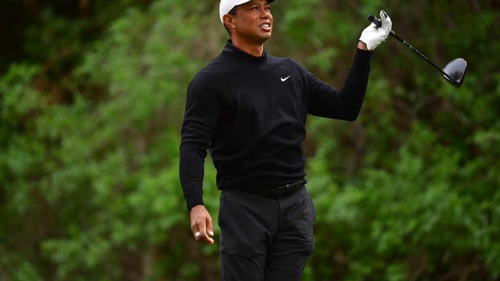 Tiger Woods near the cut at PGA Tour return in Los Angeles