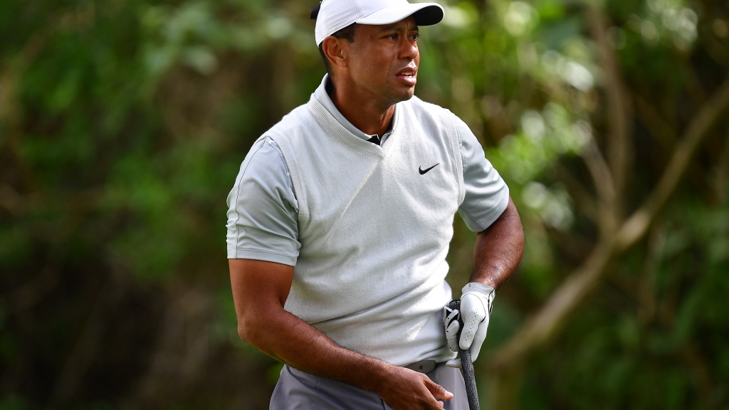 Tiger Woods soars up Genesis Invitational leaderboard Saturday - VCP Golf