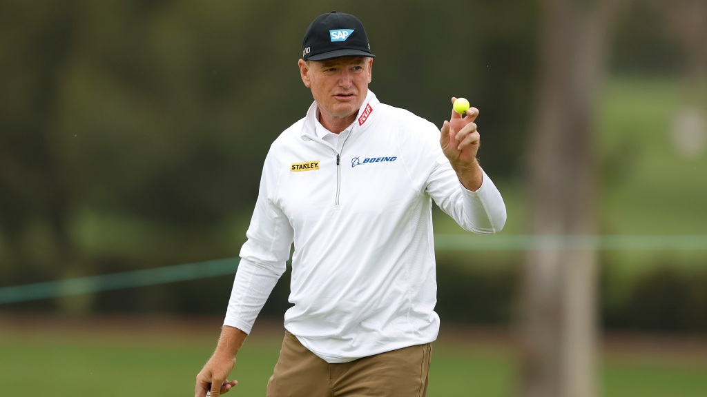 Ernie Els wins Hoag Classic; Bernhard Langer’s record win has to wait