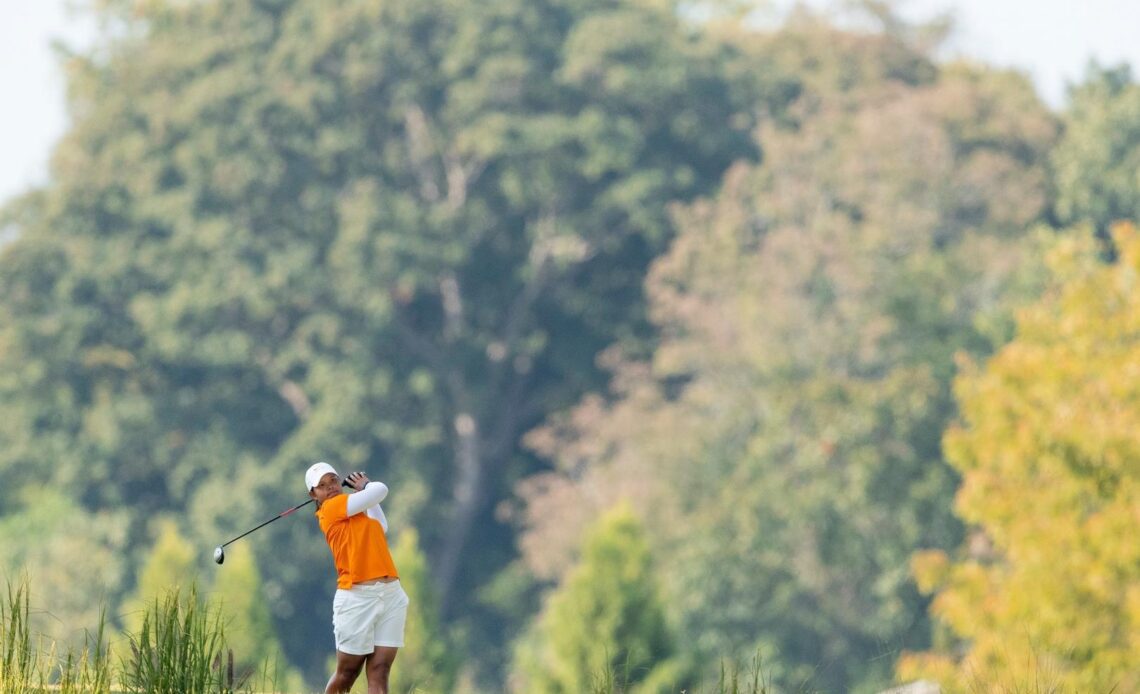 Freshmen Duo Leads Lady Vols Through Round One of Clemson Invitational