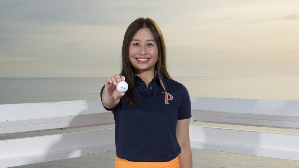 Jeneath Wong or ‘Pocket Dynamite,’ has a unique golf game