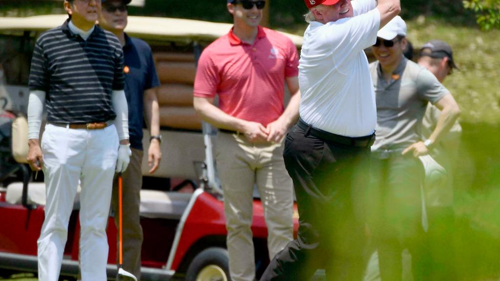 Officials seek $7,000 set of golf clubs Donald Trump received as gift
