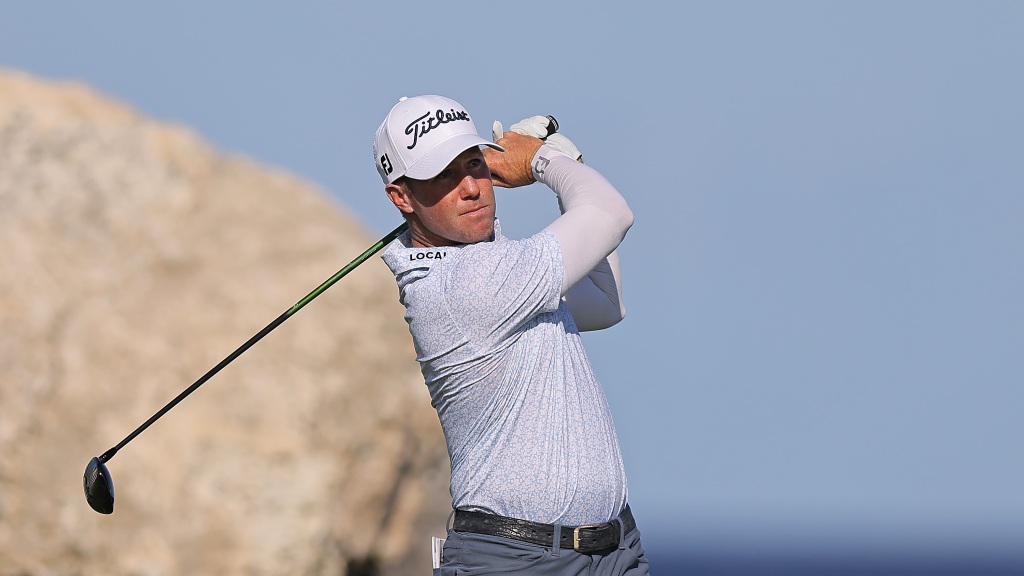 Tyler Duncan loses driver head after teeing off at Corales Puntacana