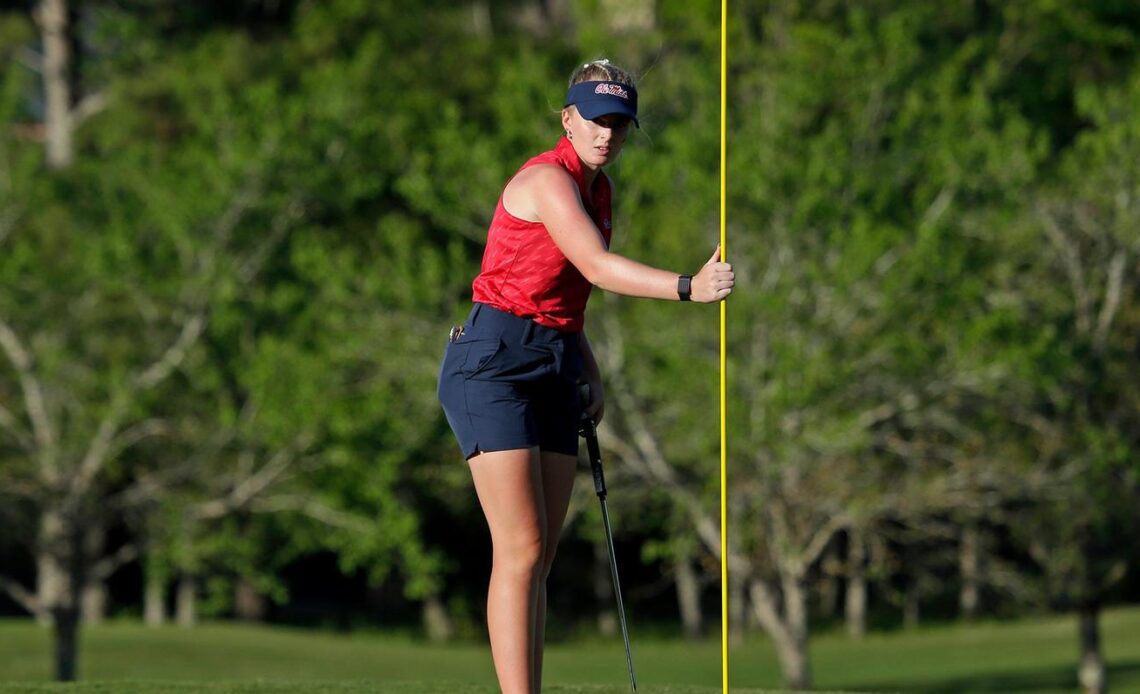 Women’s Golf Finishes Fourth at Gators Invitational