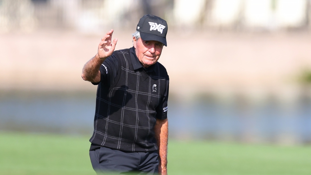 Fore please! Gary Player now making a fool of himself