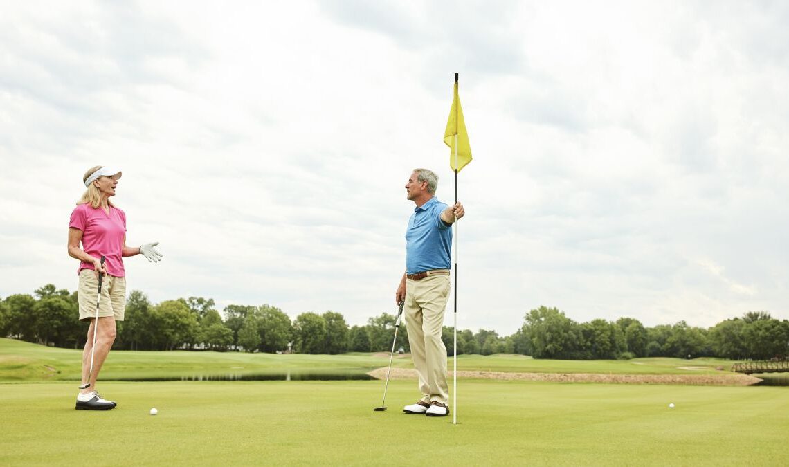 7 Challenges of Being a Golfing Couple