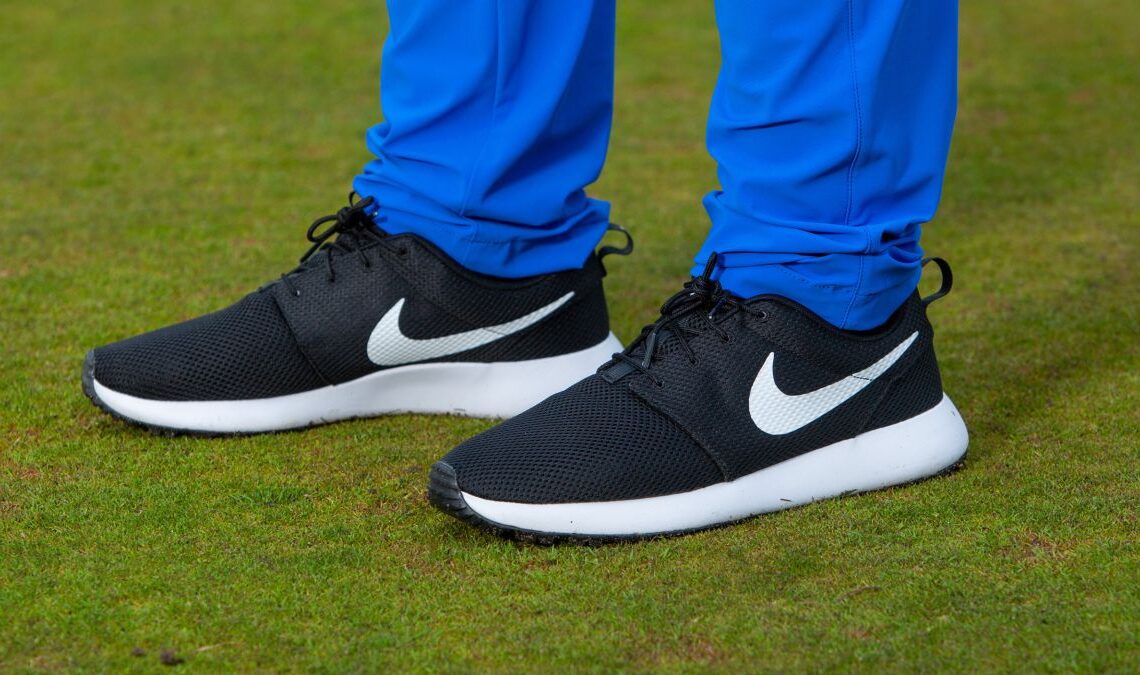 Nike Roshe G Next Nature Golf Shoe Review - Lightweight and Spikeless