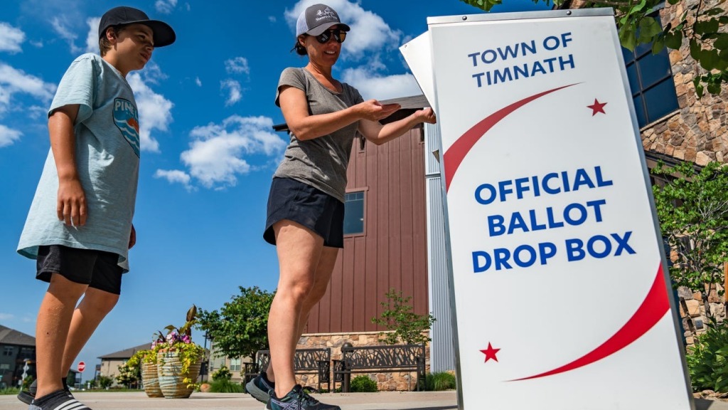 Colorado town votes against Topgolf, passes ban on high fences