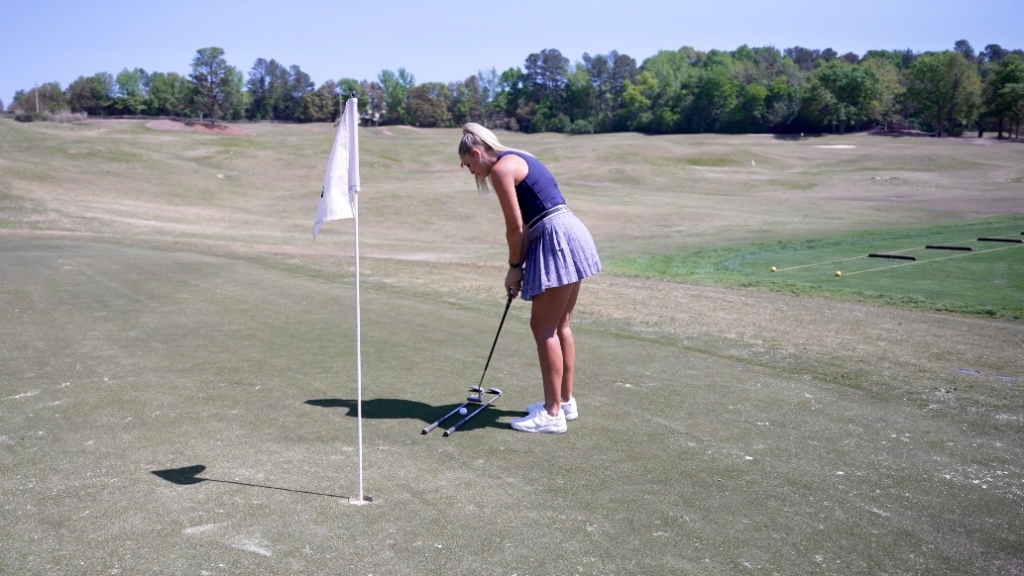 Level up the gate drill for putting