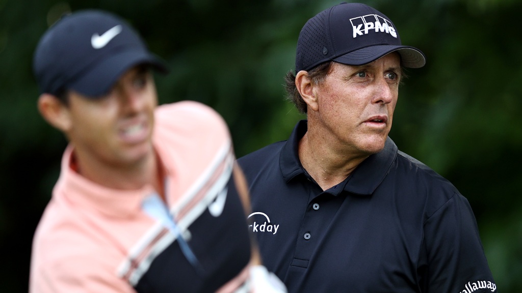 Phil Mickelson takes shot at Rory McIlroy on Twitter
