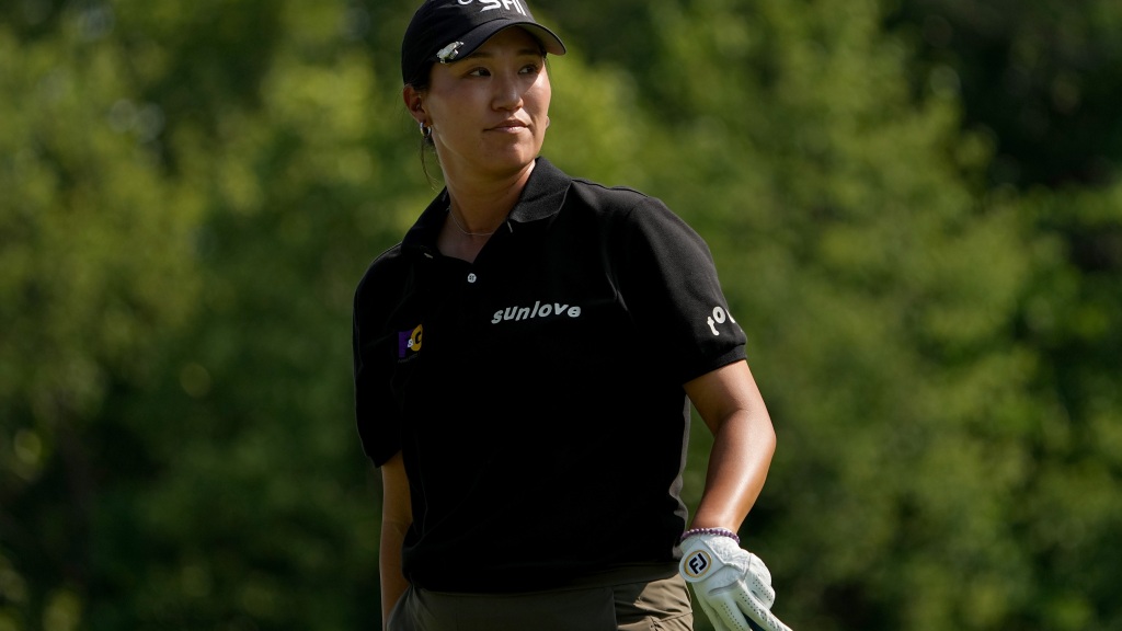 Annie Park leads, Rose Zhang misses first cut as pro