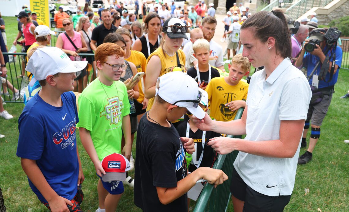 Caitlin Clark draws huge crowd at the 2023 John Deere Classic - VCP Golf