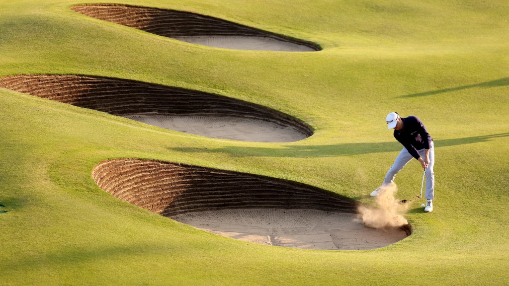 Sand at 2023 British Open raked differently over night