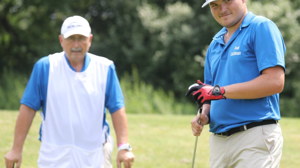 Legally blind golfer won’t let vision define him