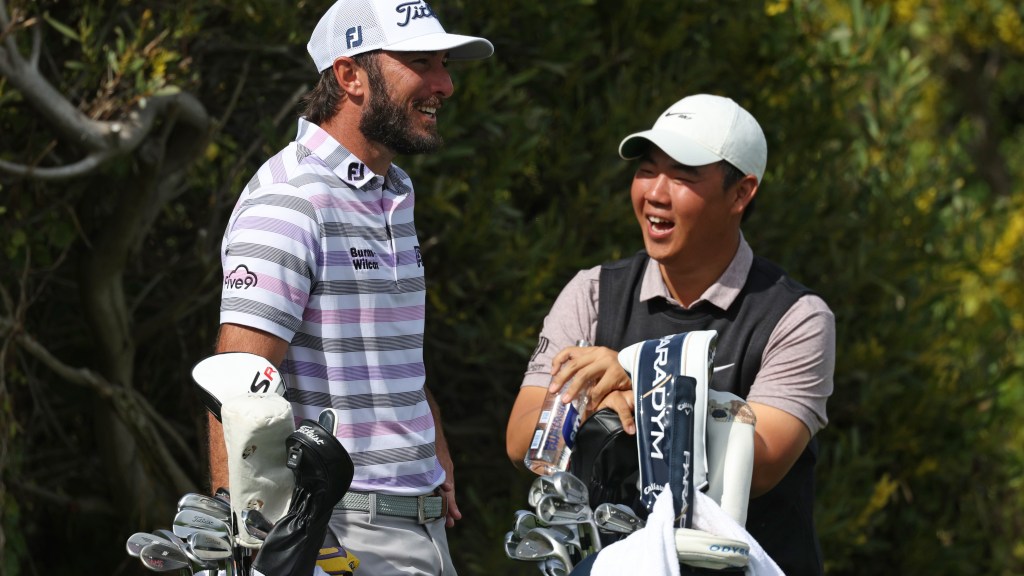Max Homa and Tom Kim face off in hilarious two-hole 1 Club Challenge