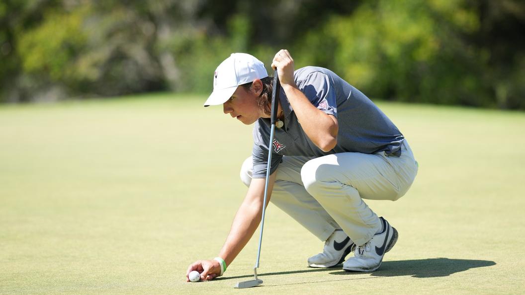 Jakubcik Continues Strong Play in Fall; Cats in Crowded Middle of Leaderboard