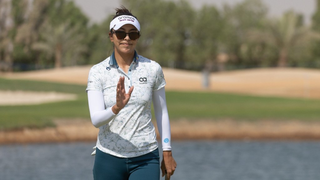 Alison Lee smashes LET scoring record after consecutive 61s