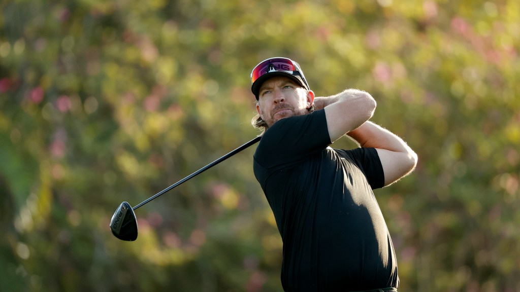 PGA Tour star Hunter Mahan is becoming a high school golf coach
