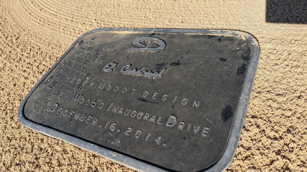 Why is there a plaque in a bunker at El Cardonal and where did it go?