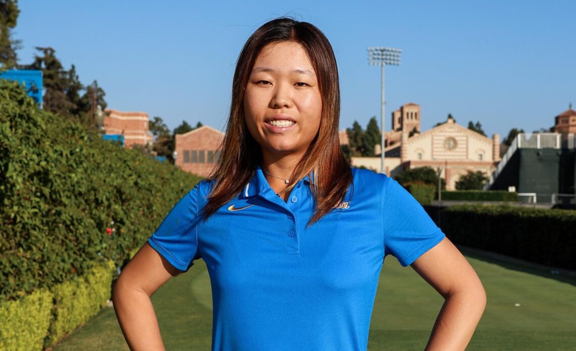 Women’s Golf Signs Angela Liu