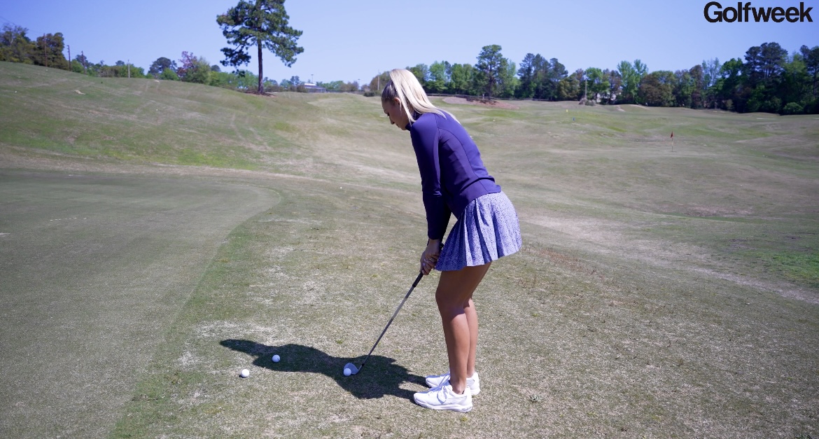 Golf instruction: Keep the club connected while chipping