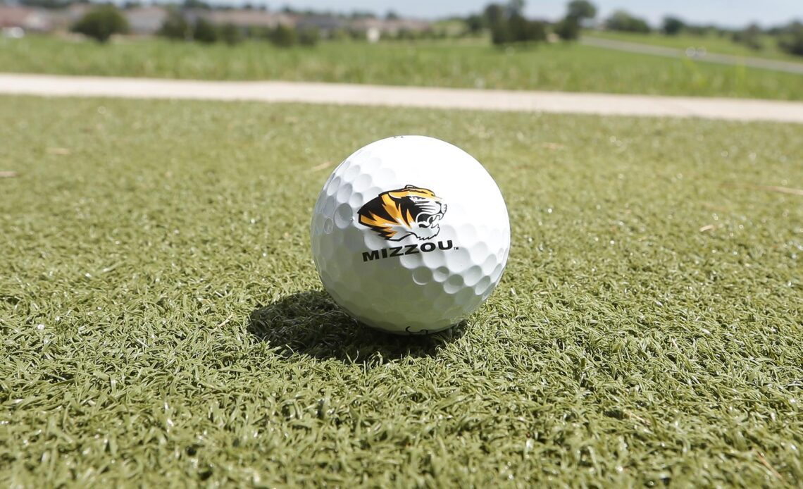 Women’s Golf Signs Two to National Letters of Intent