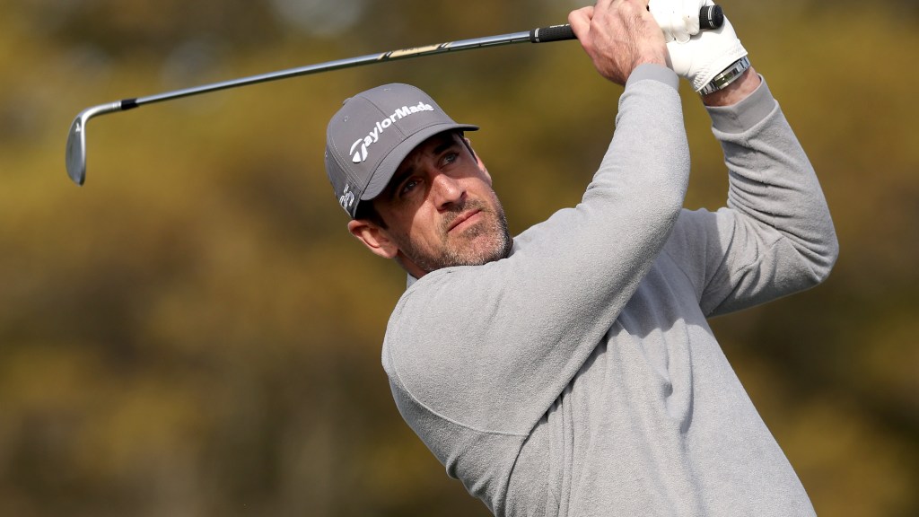 Aaron Rodgers makes a hole-in-one at Shadow Creek in Las Vegas