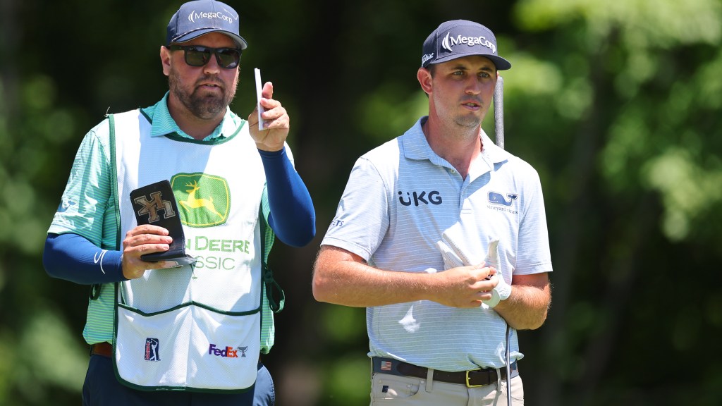 PGA Tour caddie’s hilarious interaction telling fan to be quiet