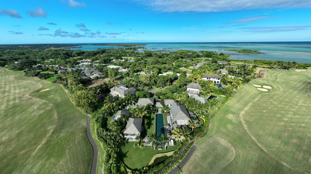 This island golf paradise has sea and mountain views (and the pool!)