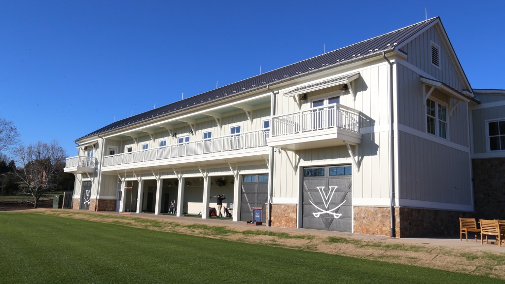 Dean Family Golf Performance Center: Virginia golf practice facility