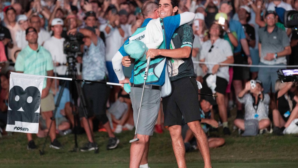Joaquin Niemann wins LIV Golf opener at Mayakoba after 4-hole playoff