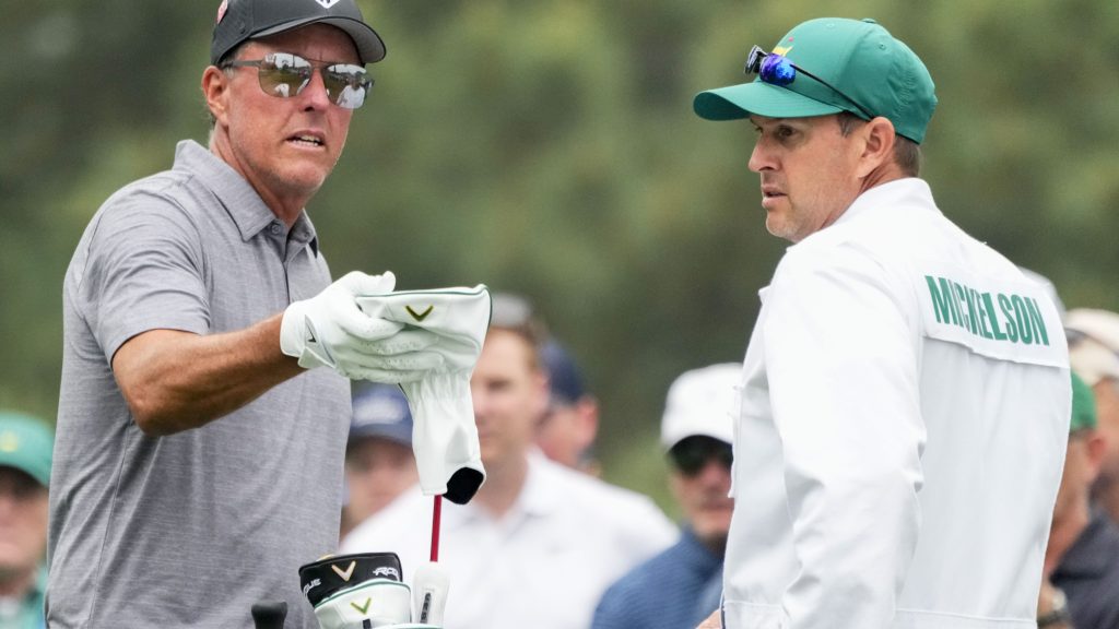 Phil Mickelson brother, Tim, retires from caddying