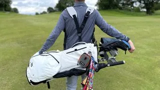 Minimal Terra SE1 Stand Bag on a golfer's back