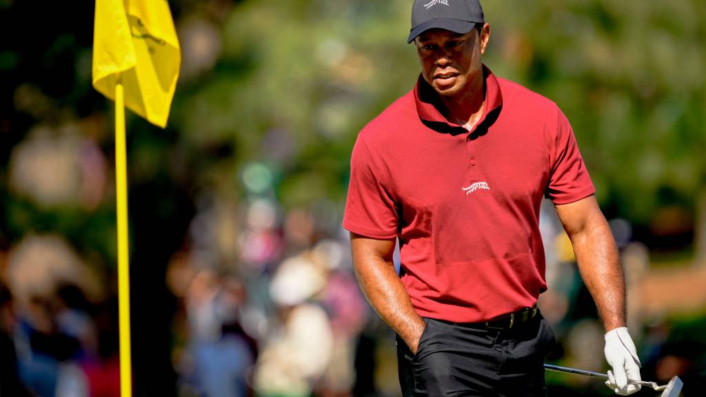 Tiger Woods explains Sun Day Red, Masters tree memes to Jimmy Fallon